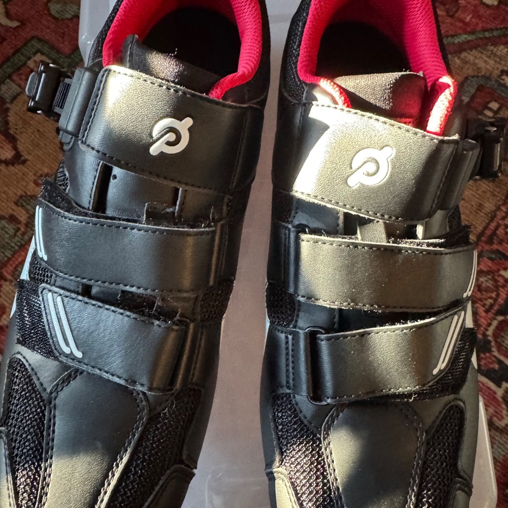 Peloton Cycle Shoes Unisex Size 43, Men's 10/ W 12